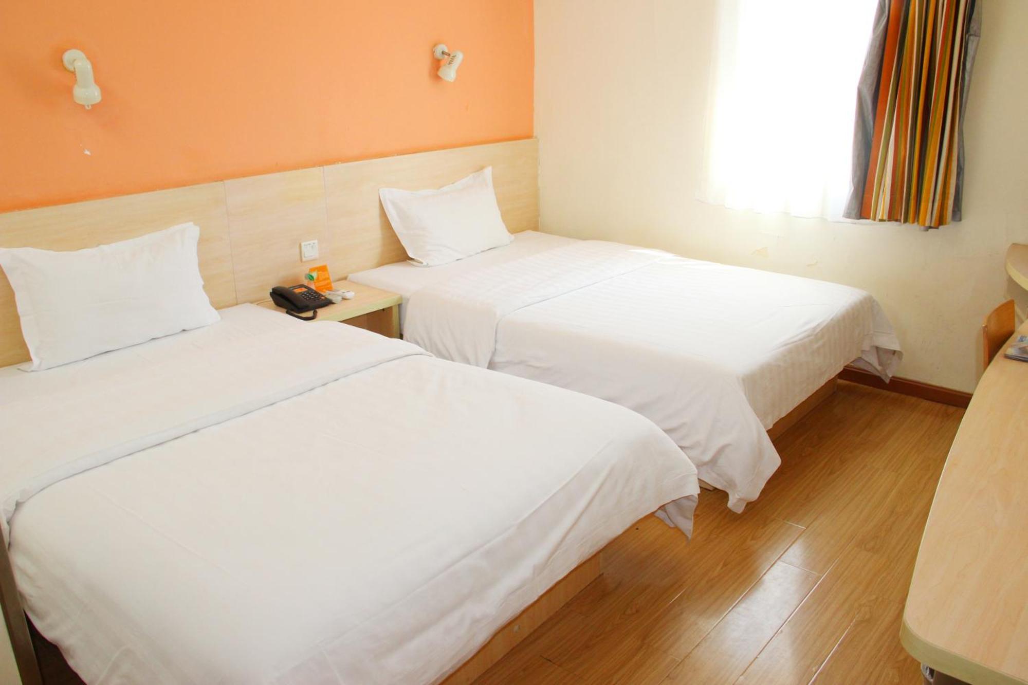 7Days Inn Beijing Shunyi Development Zone Xiandai Auto Mall Buitenkant foto